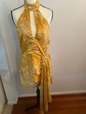 Camila Coelho size XL halter leaf print dress excellent condition